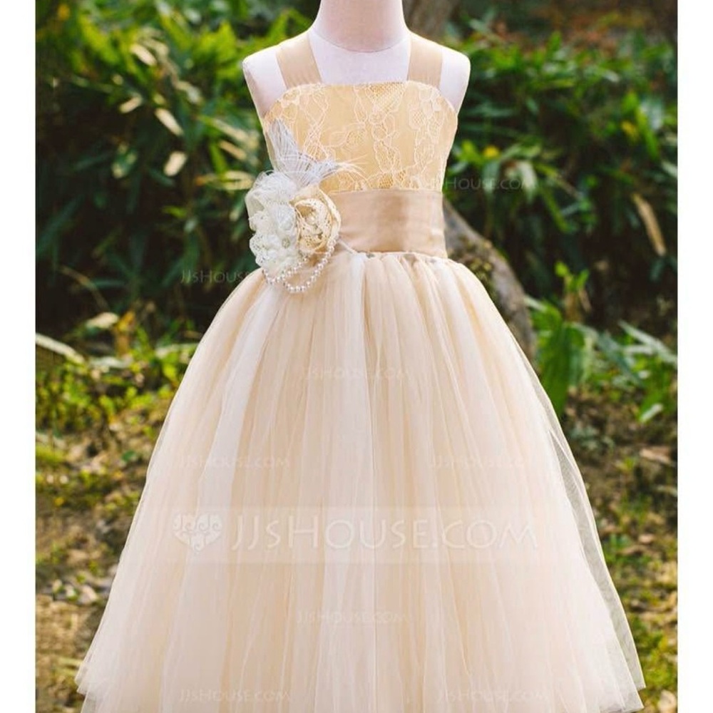 Elegant Champagne Lace Kids Dress